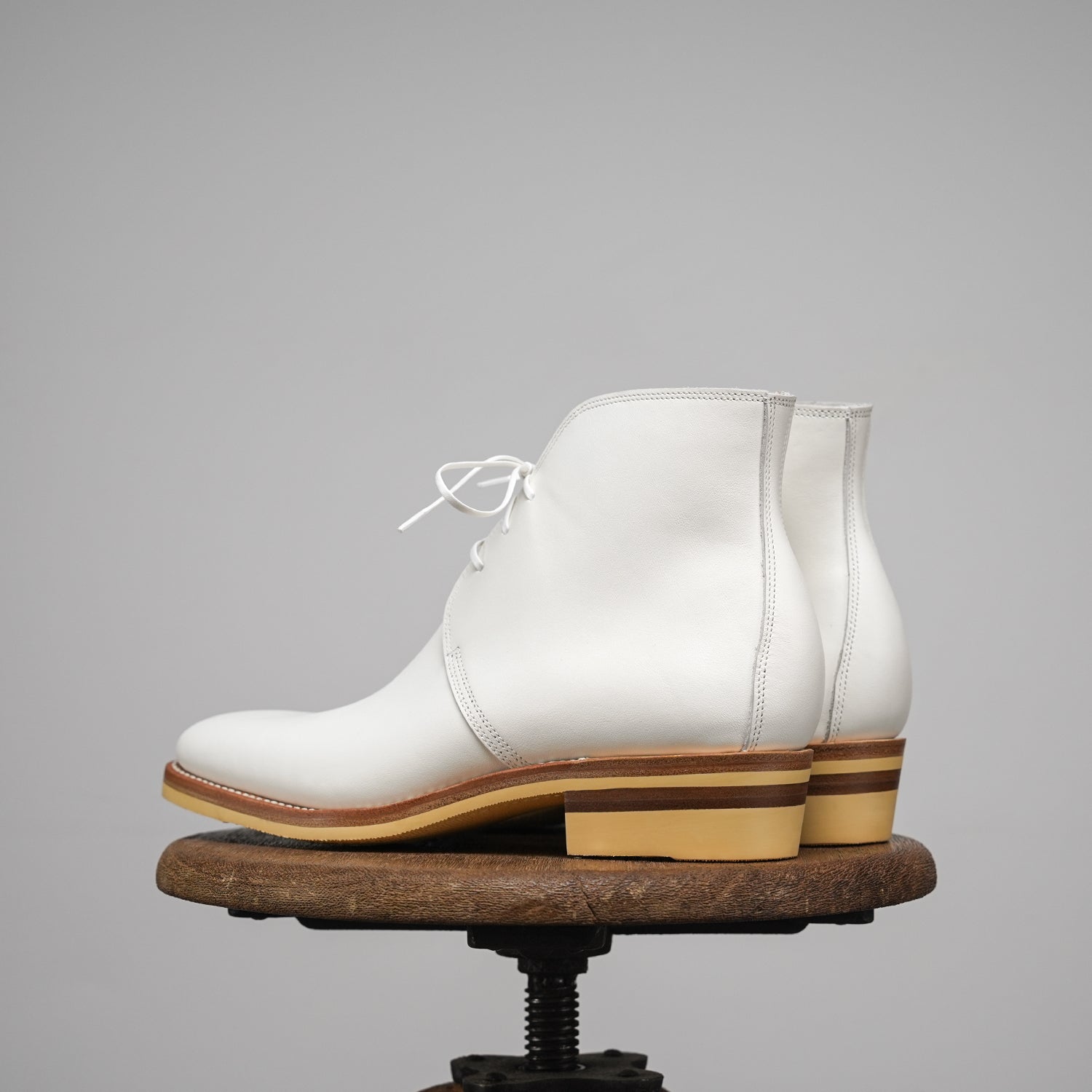 E066 last white George boots-Johnny