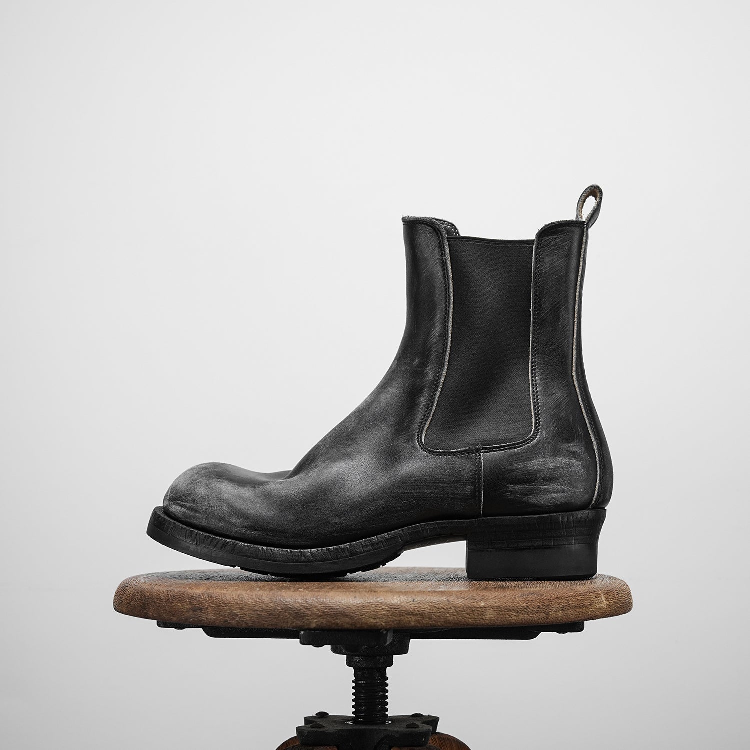 LB-2 last black Chelsea boots-Johnny